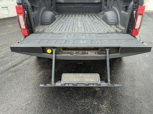 Used 2021 Ford F350 Platinum image 9