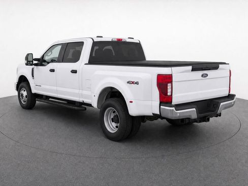 Used 2022 Ford F350 XLT AWD/4WD image 3
