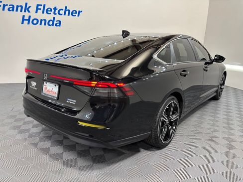 Used 2023 Honda Accord Sport image 6