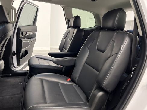 Used 2025 Kia Telluride S image 13