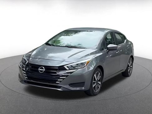 Used 2025 Nissan Versa SV FWD image 7