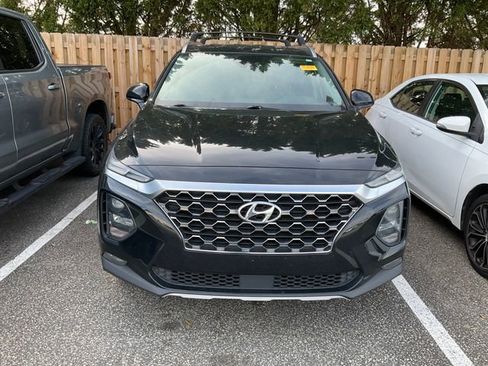 Used 2020 Hyundai Santa Fe SEL w/ Convenience Package image 2