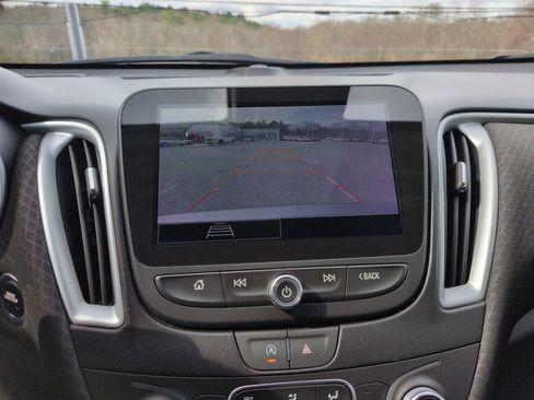 Used 2023 Chevrolet Malibu LT image 11