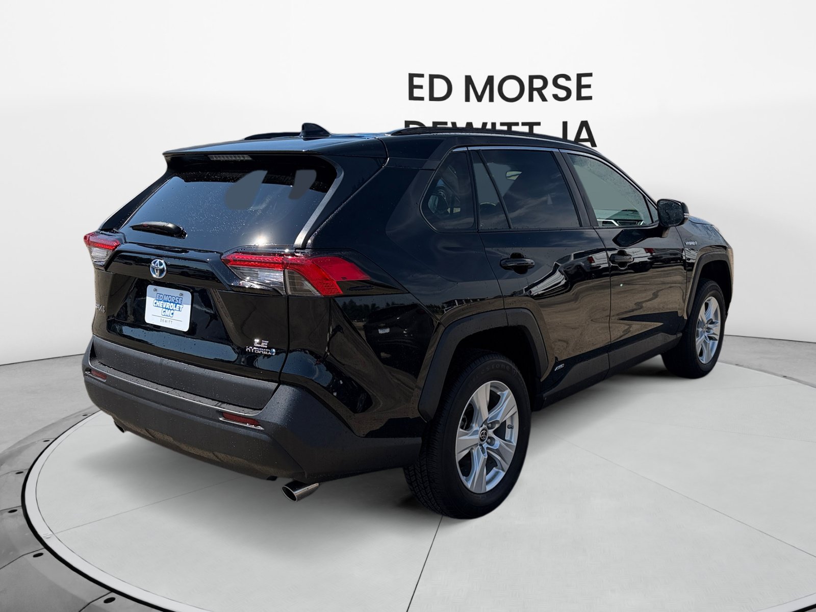 Used 2021 Toyota RAV4 LE AWD/4WD image 5