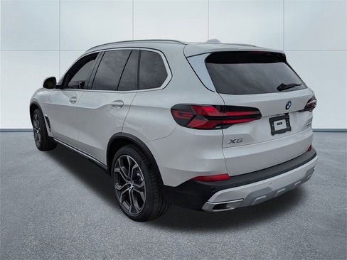New 2026 BMW X5 xDrive40i image 5