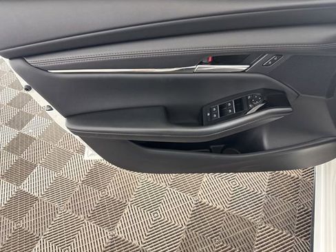 Used 2025 MAZDA MAZDA3 s FWD image 18