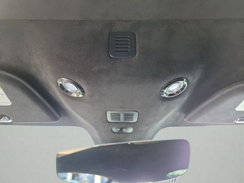 Used 2019 Aston Martin V8 Vantage Coupe image 35