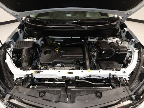 Certified 2024 Chevrolet Equinox LT image 30