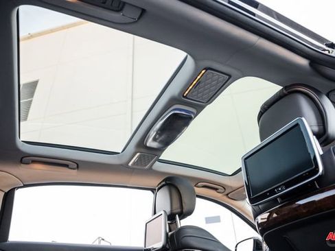 Used 2016 Mercedes-Benz Maybach S 600 image 25