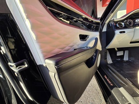 Used 2020 Bentley Flying Spur W12 image 30