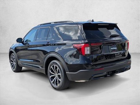 New 2026 Ford Explorer ST-Line image 2
