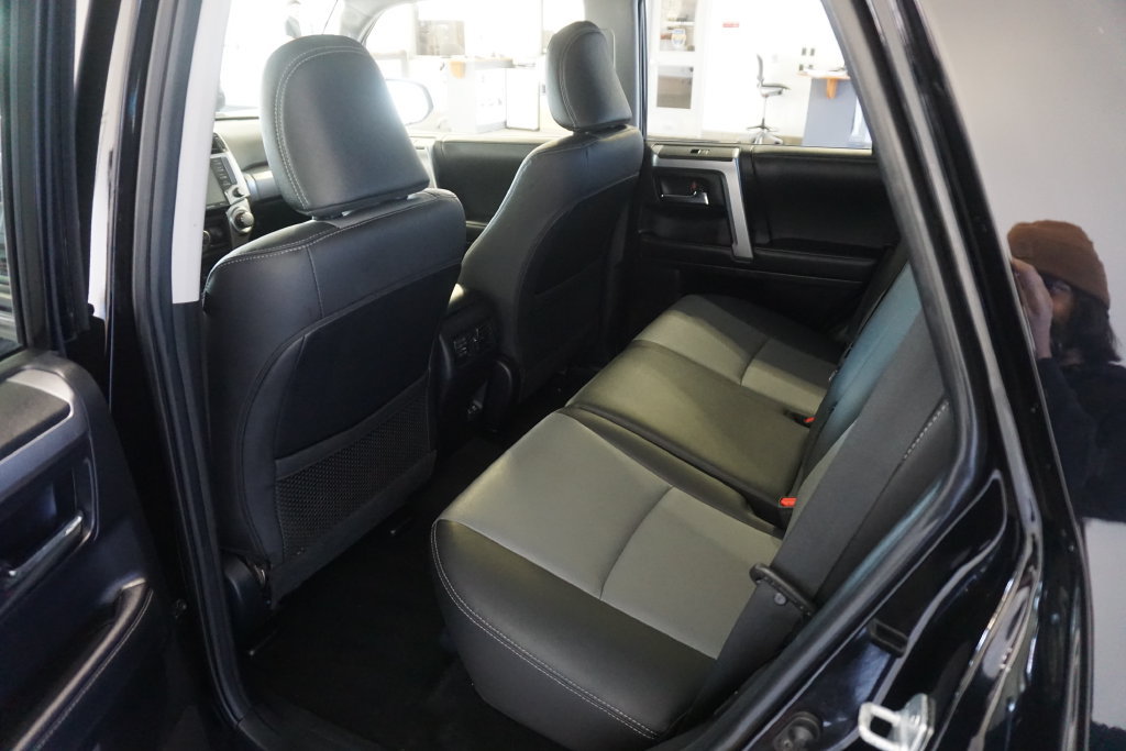 Used 2021 Toyota 4Runner SR5 Premium w/ Moonroof Package AWD/4WD image 23