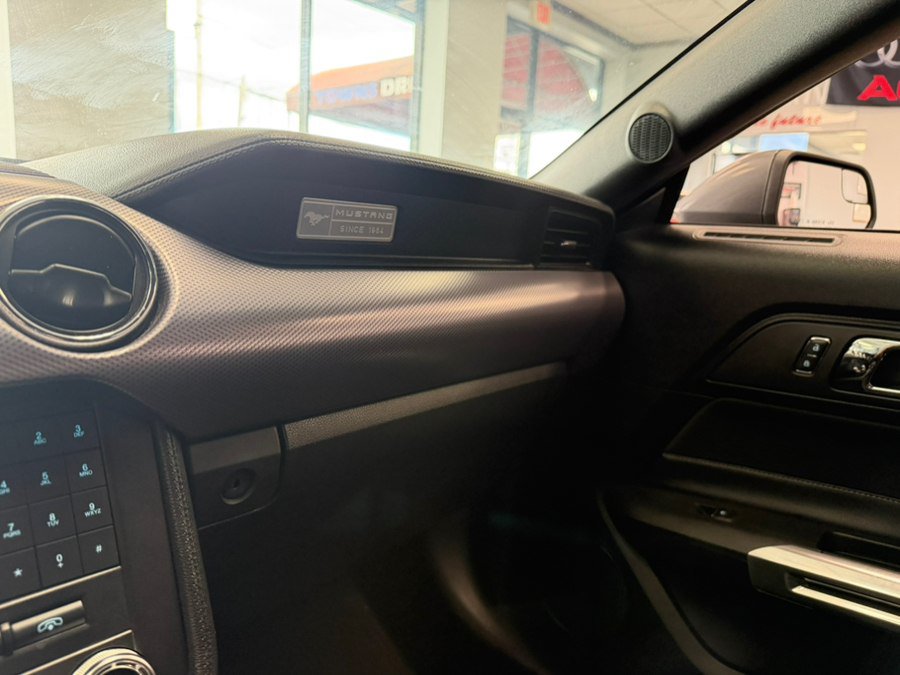 Used 2017 Ford Mustang Coupe RWD image 52