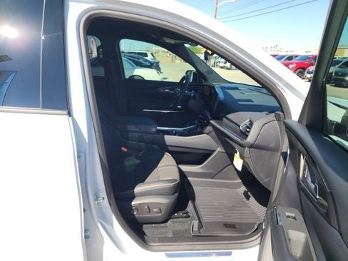 New 2026 Chevrolet Traverse High Country w/ LPO, Floor Liner Package image 29