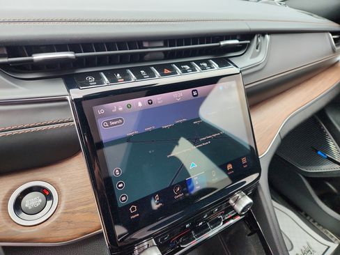 Used 2022 Jeep Grand Cherokee Summit w/ Adv Protech Group IV image 37