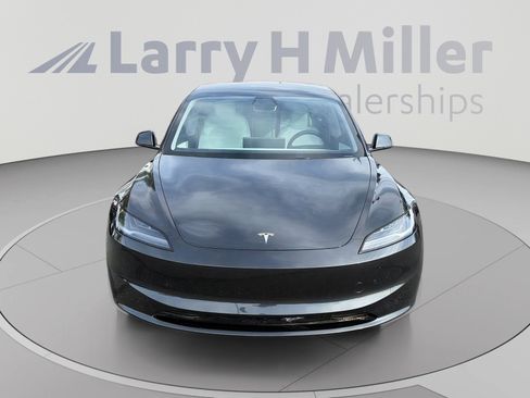 Used 2025 Tesla Model 3 Long Range AWD/4WD image 5