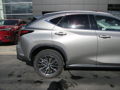 Used 2023 Lexus NX 350 AWD image 10