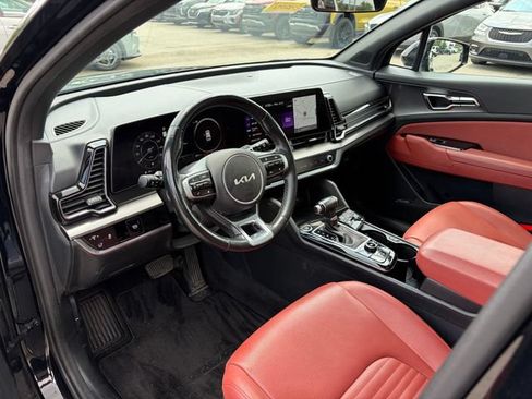 Used 2023 Kia Sportage SX FWD image 2