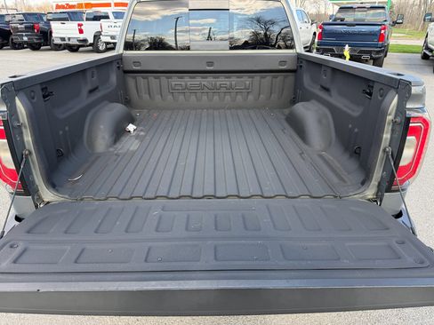 Used 2017 GMC Sierra 1500 Denali w/ Denali Ultimate Package image 6