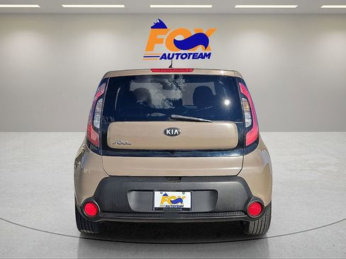 Used 2015 Kia Soul + image 4