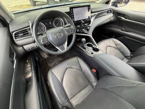Used 2024 Toyota Camry XLE FWD image 17