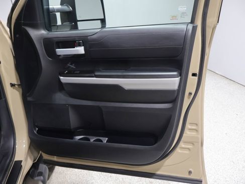 Used 2019 Toyota Tundra Limited AWD/4WD image 23