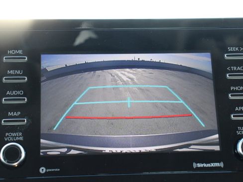 Used 2023 Toyota Camry SE image 27