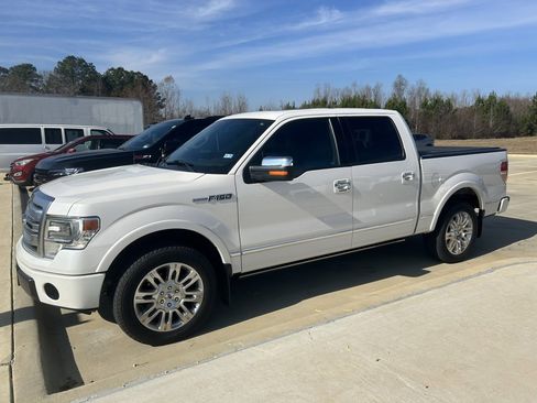 Used 2013 Ford F150 Platinum image 1