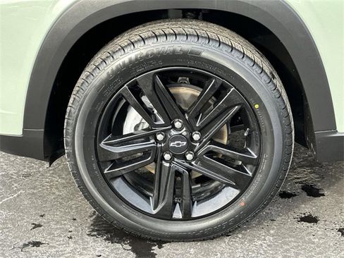 Certified 2024 Chevrolet Trax ACTIV w/ Driver Confidence Package image 31