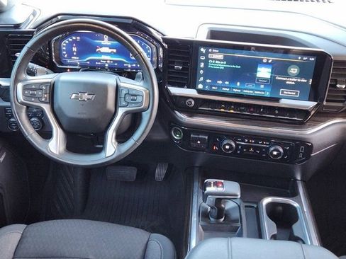 Used 2024 Chevrolet Silverado 1500 LT Trail Boss w/ Convenience Package II image 27