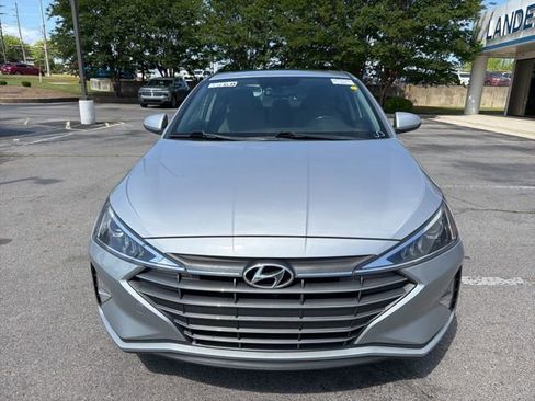 Used 2020 Hyundai Elantra Value Edition FWD image 9