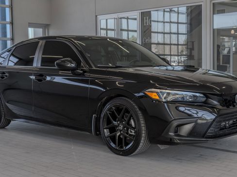 Used 2024 Honda Civic Sport image 12