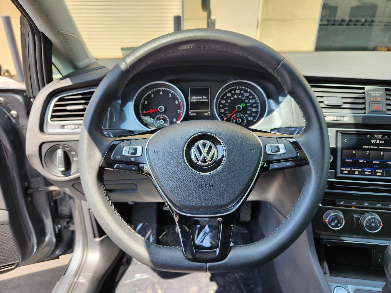 Used 2021 Volkswagen Golf 4-Door FWD image 15