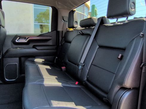 Used 2023 GMC Sierra 1500 SLT w/ SLT Premium Package RWD image 21