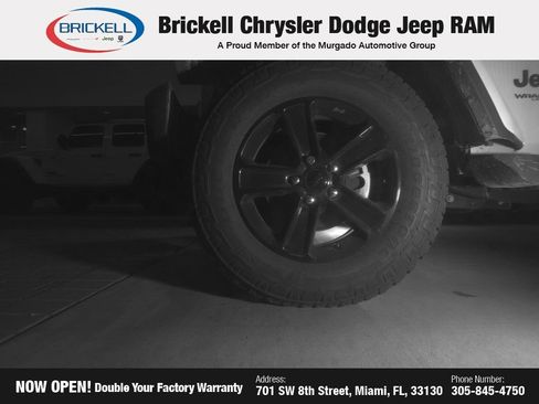 Used 2019 Jeep Wrangler Unlimited Sahara AWD/4WD image 6