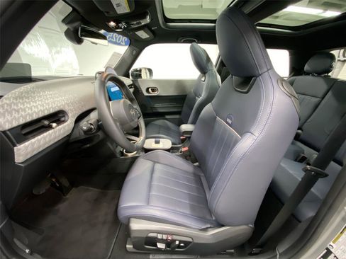 Certified 2025 MINI Cooper S image 17