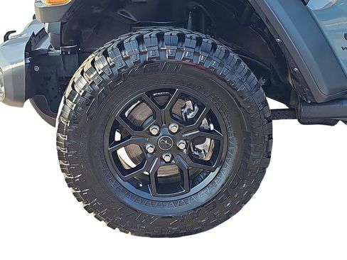 Used 2025 Jeep Wrangler Unlimited Sport AWD/4WD image 29