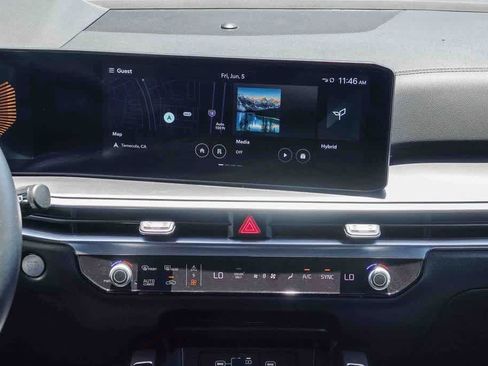 Certified 2025 Kia Sorento EX FWD image 12