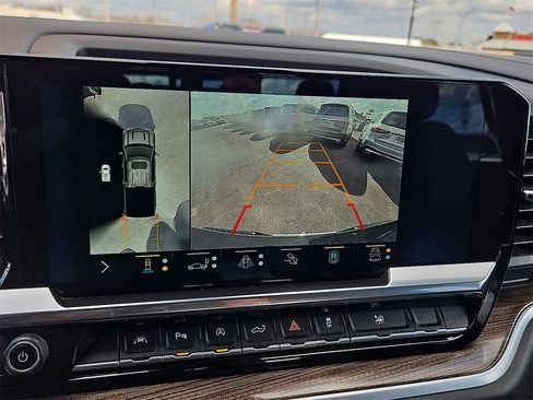 Used 2022 Chevrolet Silverado 1500 LT w/ Safety Package image 28