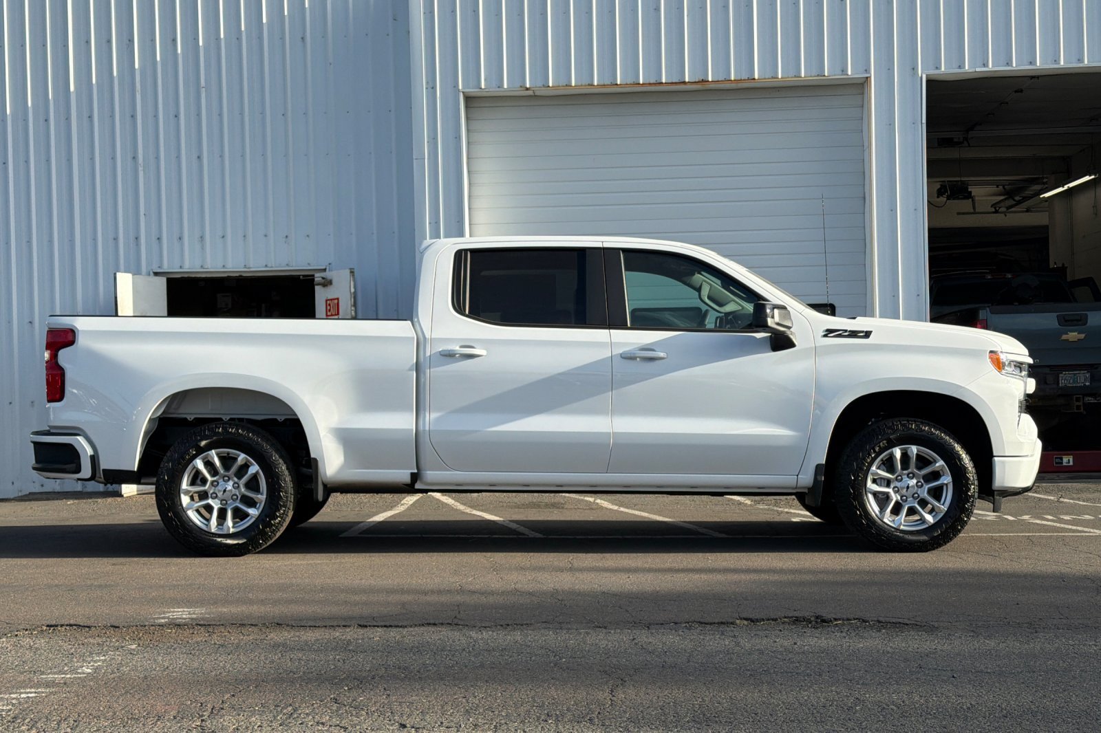 New 2026 Chevrolet Silverado 1500 RST w/ Z71 Off-Road Package AWD/4WD image 3