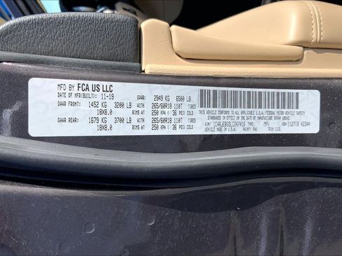 Used 2020 Jeep Grand Cherokee Limited w/ Premium Lighting Group image 36