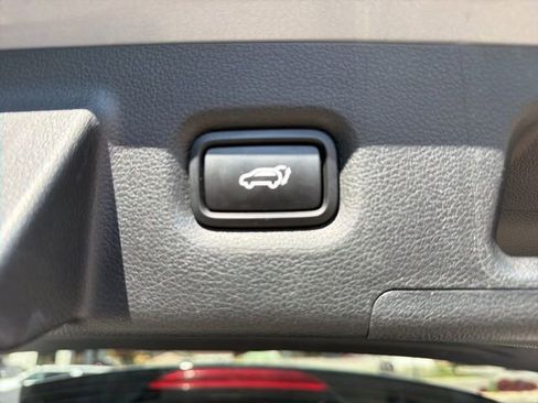 Used 2023 Hyundai Santa Fe SEL Convenience AWD/4WD image 9