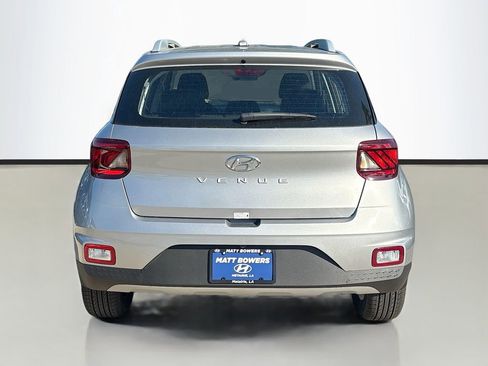 New 2025 Hyundai Venue SEL image 6