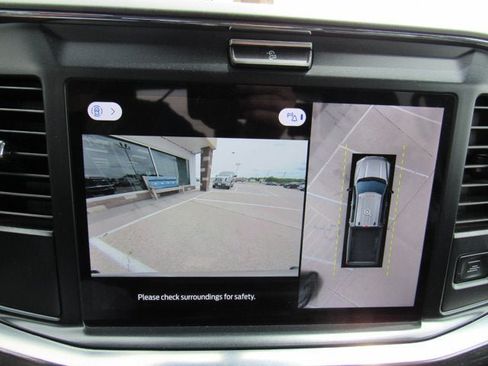 Used 2025 Ford F250 Lariat w/ Chrome Package AWD/4WD image 45