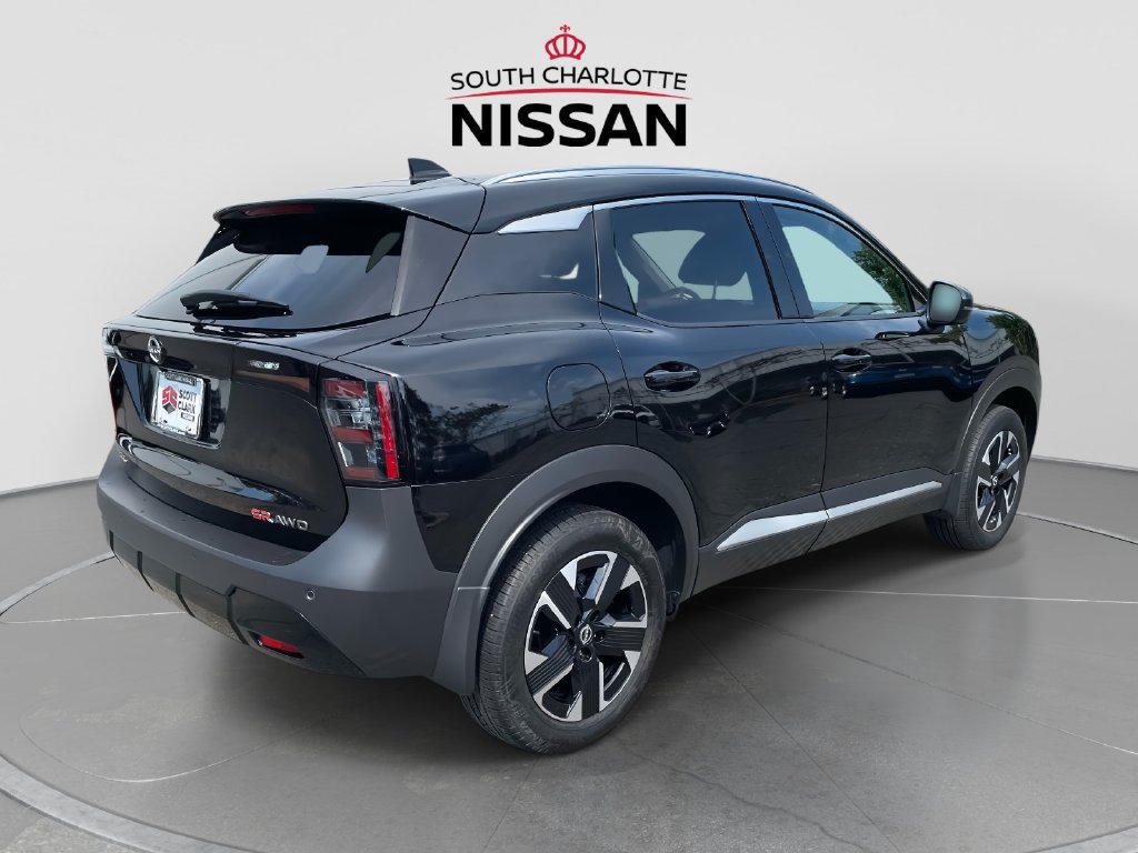 Used 2025 Nissan Kicks SR AWD/4WD image 6