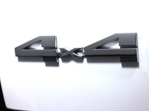 Used 2025 Toyota Tacoma SR5 image 40