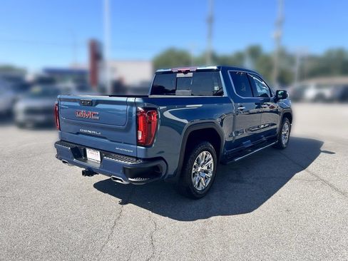Used 2024 GMC Sierra 1500 Denali w/ Technology Package AWD/4WD image 12