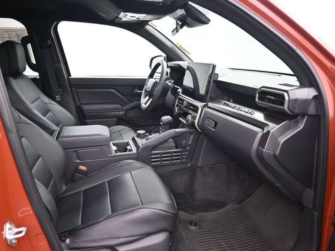 Used 2025 Toyota Tacoma TRD Off-Road AWD/4WD image 12