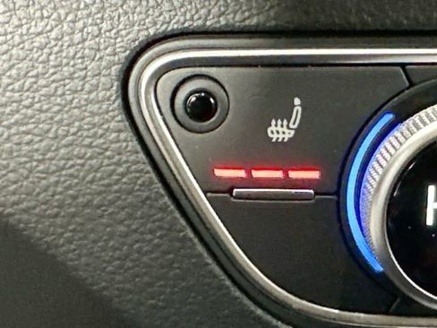 Used 2023 Audi Q5 2.0T Premium w/ Convenience Package image 17