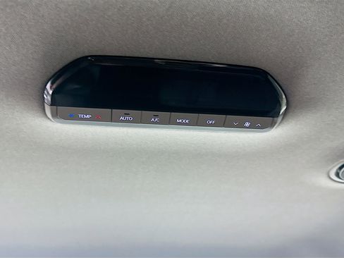 Used 2024 Kia EV9 Light Long Range image 26